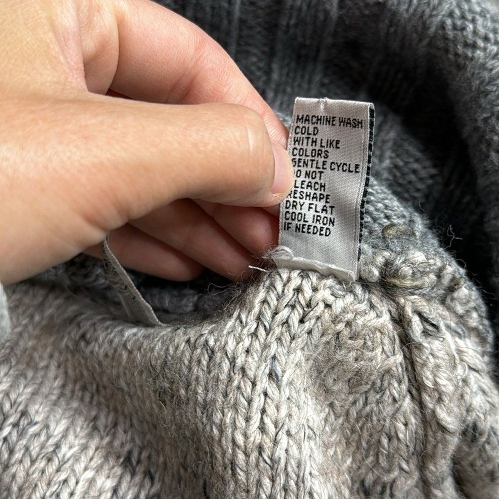 BKE Wool Blend Gray Cardigan Sweater Size Large - Picture 8 of 8